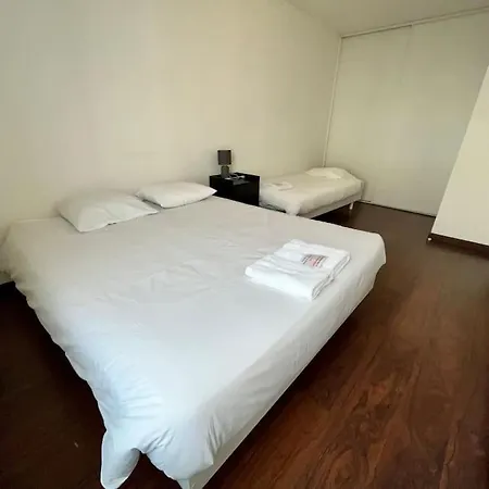 Duplex 2 Chambres, 2 Salles De Bain, Proche Gare Et Garage Prive Apartment